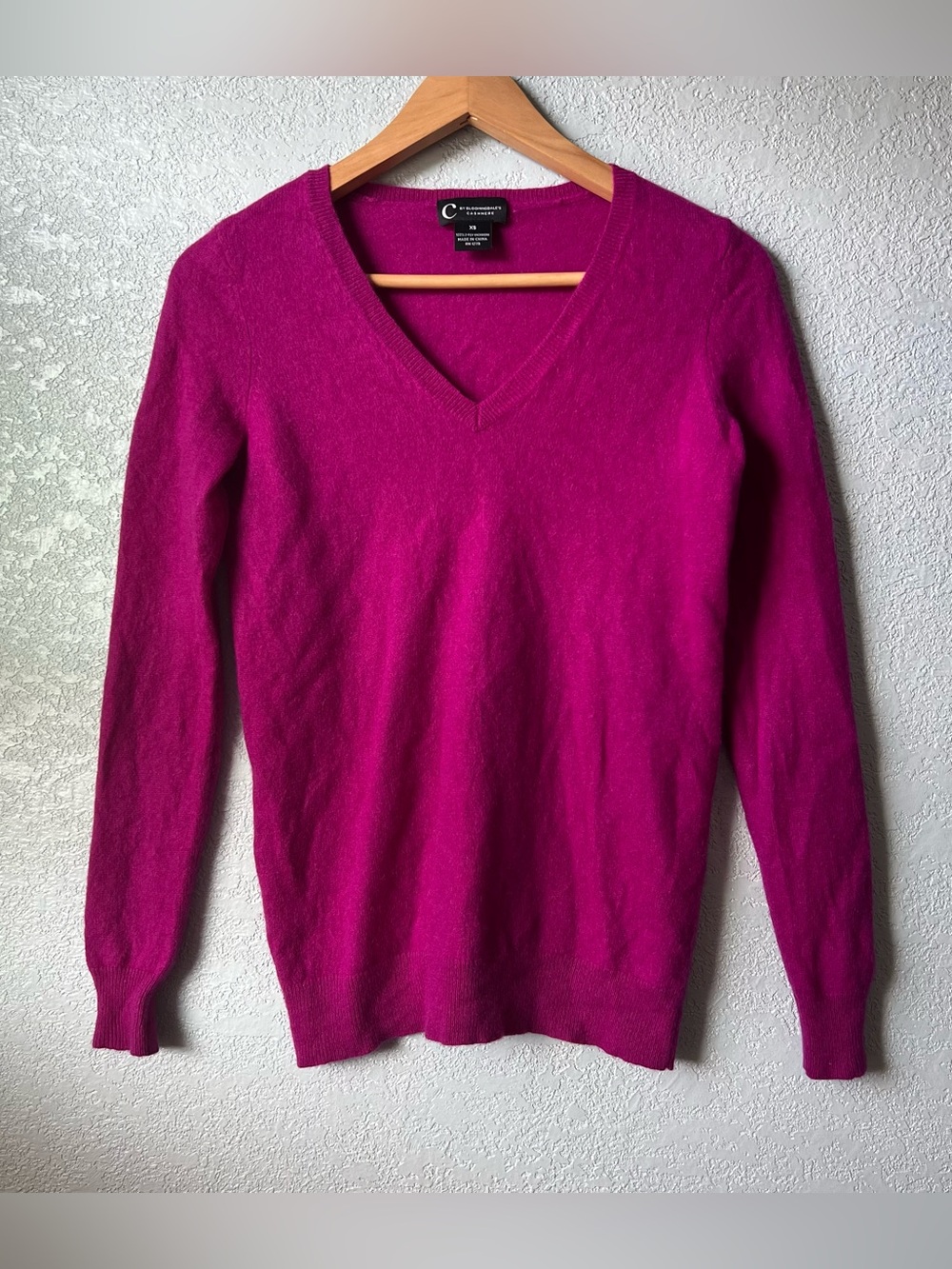 C by Bloomingdale’s 100% Cashmere Pink V-Neck Sweater Women’s XS